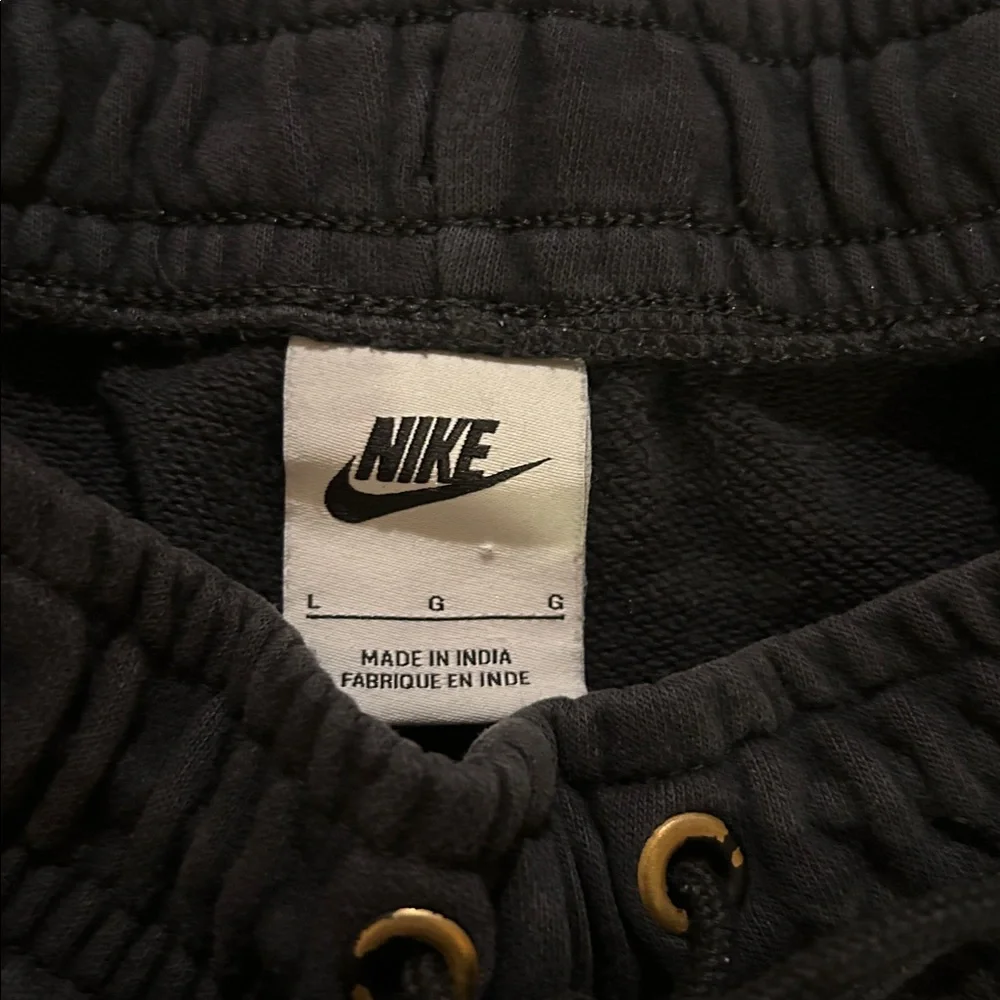 Nike comfortable black